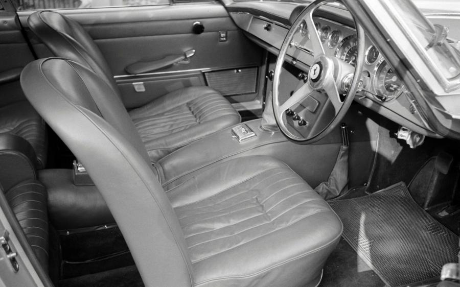  Ferrari 250 GT 2+2 Coupe (Series I) 1960 года  (UK) (фото 4 из 8)